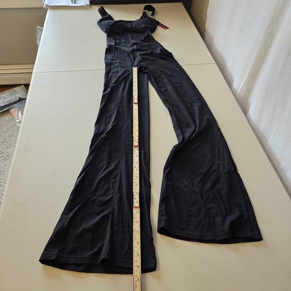 Vertvie Sleeveless Flare Jumsuit Women's S Black Backless Bodycon Seamless NWT - Picture 14 of 16